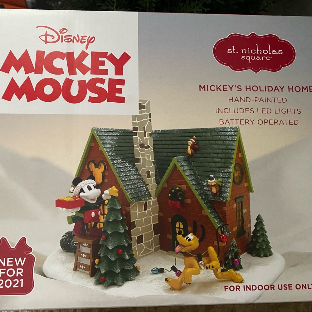 ST NICHOLAS SQUARE DISNEY MICKEY HOUSE NEW